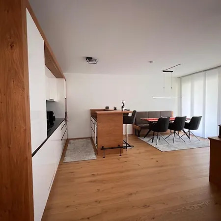 Apartment Bergapartment Mit Balkon In *